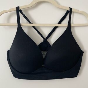 Victoria’s Secret Body by Victoria Lightly Lined Plunge Bra, Black, Size 36D